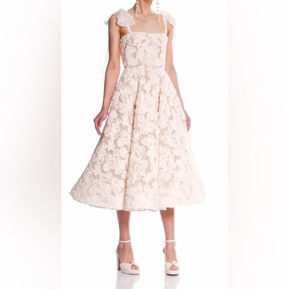 Bronx and Banco Dresses & Skirts - NWT Bronx and Banco Sabrina White Midi Dress Size AU 8/US 4